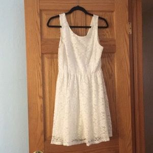 White Lace Lush Large Dress - Accepting Offers!